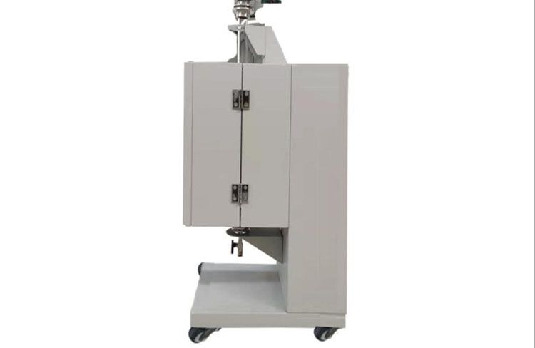 雙溫區(qū) 、三溫區(qū)立式管式爐